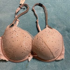 NEW Victoria Secret Push-up Bra w/bling